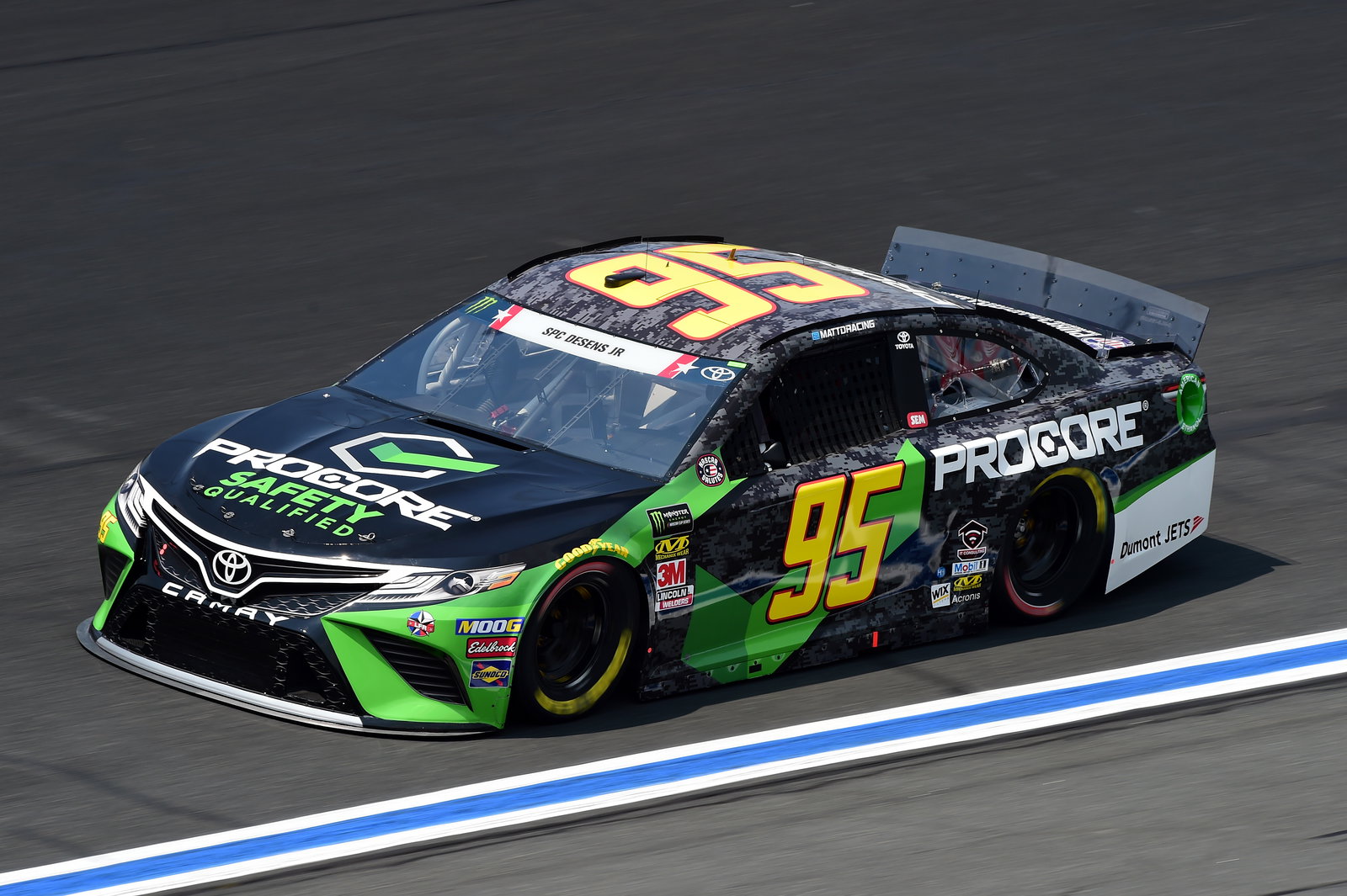 Austin Dillon mengalahkan Kevin Harvick untuk tiang Chicagoland